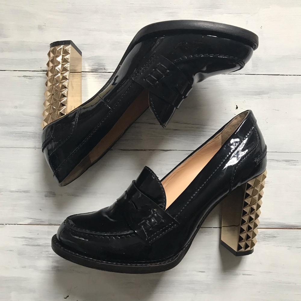 Valentino Rockstud loafer pump. Size 37. R…